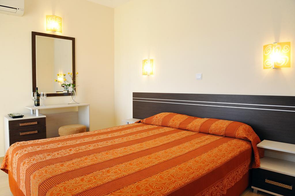 Hotel Iris Nesebar Bilik gambar